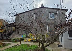 Дом 306м², 2-этажный, участок 6 сот.  