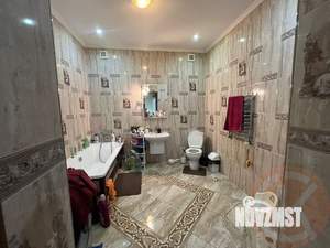 Дом 202м&sup2;, 2-этажный, участок 6 сот.  