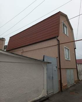 Дом 215м², 3-этажный, участок 0 сот.  