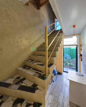 Дом 90м&sup2;, 2-этажный, участок 4 сот.  