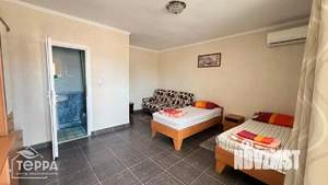 Дом 300м², 1-этажный, участок 6 сот.  