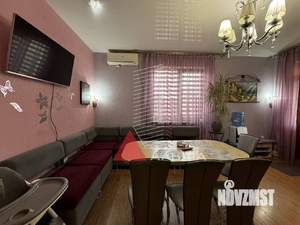 Дом 208м², 1-этажный, участок 6 сот.  