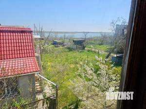 Дом 175м&sup2;, 3-этажный, участок 6 сот.  