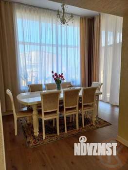 Дом 180м², 2-этажный, участок 6 сот.  