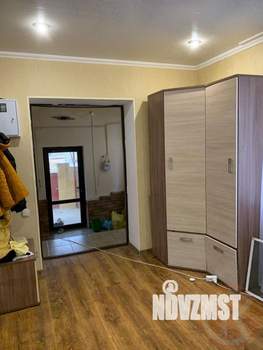 Дом 194м², 1-этажный, участок 6 сот.  