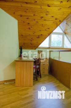 Дом 271м², 2-этажный, участок 7 сот.  