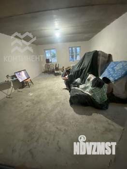 Дом 220м&sup2;, 2-этажный, участок 6 сот.  