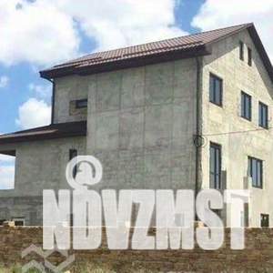 Дом 300м&sup2;, 3-этажный, участок 5 сот.  