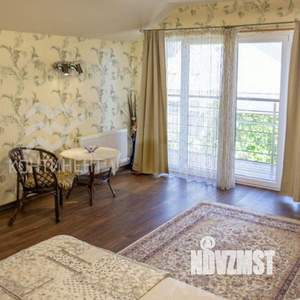 Дом 171м², 2-этажный, участок 4 сот.  