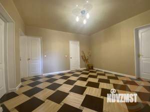 Дом 240м&sup2;, 2-этажный, участок 6 сот.  