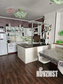 Дом 380м², 3-этажный, участок 3 сот.  