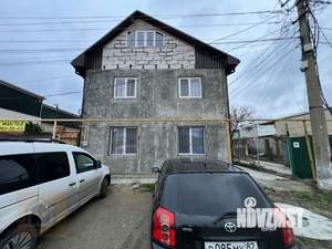 Дом 210м², 3-этажный, участок 1 сот.  