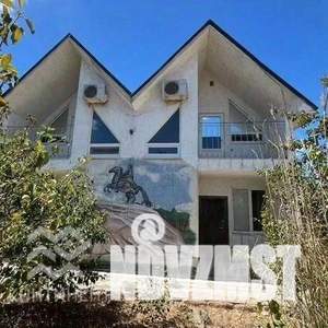 Дом 268м², 2-этажный, участок 15 сот.  