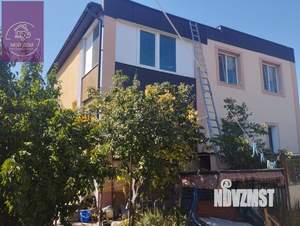 Дом 210м&sup2;, 2-этажный, участок 7 сот.  