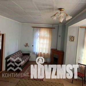 Дом 240м&sup2;, 3-этажный, участок 6 сот.  