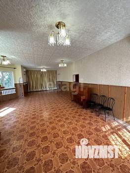 Дом 574м², 2-этажный, участок 6 сот.  