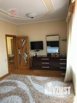 Дом 250м², 2-этажный, участок 6 сот.  