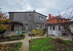 Дом 306м², 2-этажный, участок 6 сот.  