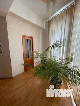Дом 280м², 3-этажный, участок 4 сот.  