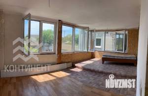 Дом 200м&sup2;, 2-этажный, участок 3 сот.  