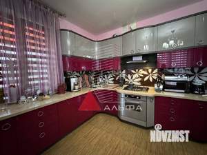 Дом 208м², 1-этажный, участок 6 сот.  