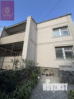 Дом 283м², 3-этажный, участок 6 сот.  