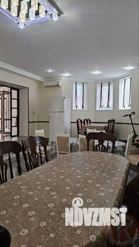 Дом 561м², 4-этажный, участок 4 сот.  