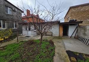 Дом 306м², 2-этажный, участок 6 сот.  