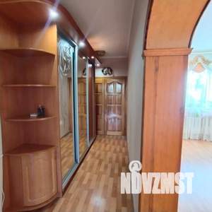 Дом 281м², 3-этажный, участок 7 сот.  