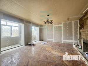 Дом 355м², 3-этажный, участок 6 сот.  