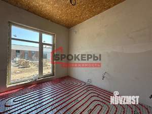 Дом 200м&sup2;, 1-этажный, участок 7 сот.  