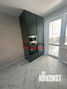 Дом 178м&sup2;, 3-этажный, участок 3 сот.  