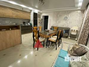 Дом 240м², 2-этажный, участок 6 сот.  