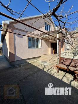 Дом 137м&sup2;, 2-этажный, участок 6 сот.  