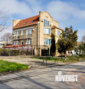 Дом 561м², 4-этажный, участок 4 сот.  