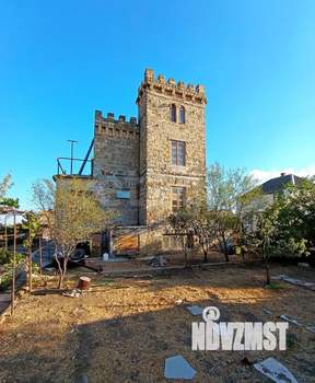 Дом 241м&sup2;, 3-этажный, участок 6 сот.  