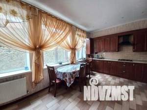 Дом 154м², 2-этажный, участок 3 сот.  