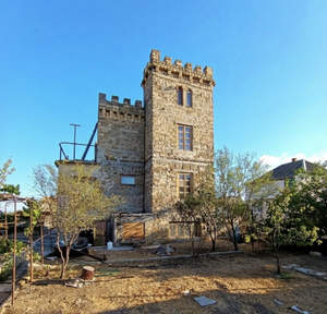 Дача 240м&sup2;, 3-этажный, участок 6 сот.  