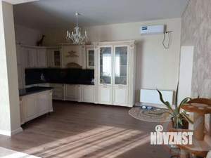 Дом 180м², 2-этажный, участок 6 сот.  