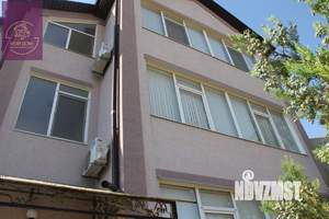 Дом 307м², 3-этажный, участок 6 сот.  