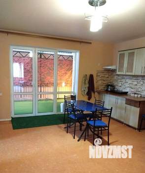 Дом 200м², 3-этажный, участок 6 сот.  