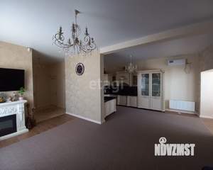 Дом 185м², 2-этажный, участок 6 сот.  