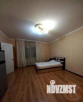 Дом 215м&sup2;, 3-этажный, участок 2 сот.  