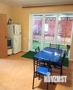 Дом 200м², 3-этажный, участок 6 сот.  