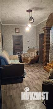 Дом 354м², 3-этажный, участок 6 сот.  