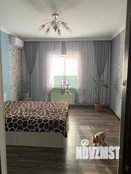 Дом 216м², 1-этажный, участок 6 сот.  