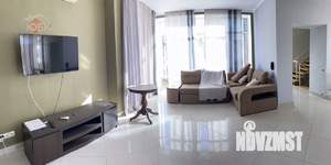 Коттедж 240м&sup2;, 2-этажный, участок 4 сот.  