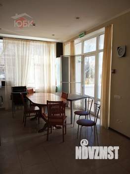 Коттедж 196м&sup2;, 2-этажный, участок 4 сот.  