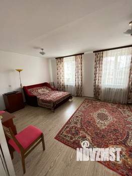 Дом 202м&sup2;, 2-этажный, участок 6 сот.  