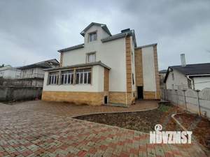 Дом 600м², 3-этажный, участок 6 сот.  
